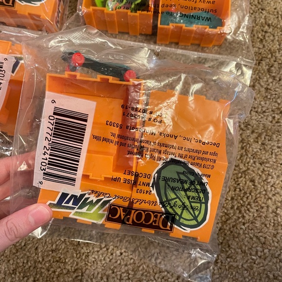 Ninja Turtle Cake Topper Set - Picture 3 of 3